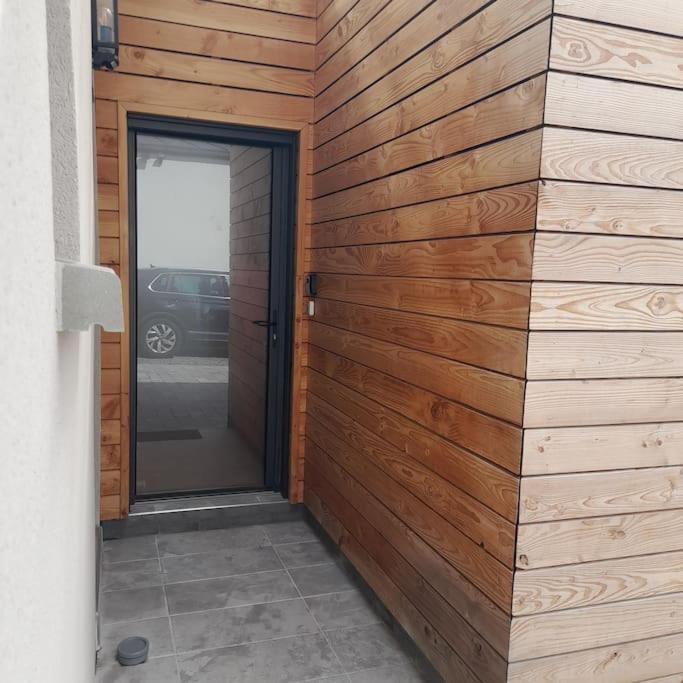 Appartement Joli studio avec stationnement gratuit. à Le Mans Extérieur photo