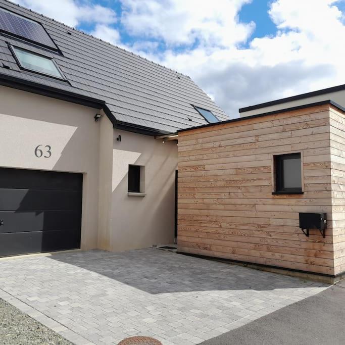 Appartement Joli studio avec stationnement gratuit. à Le Mans Extérieur photo